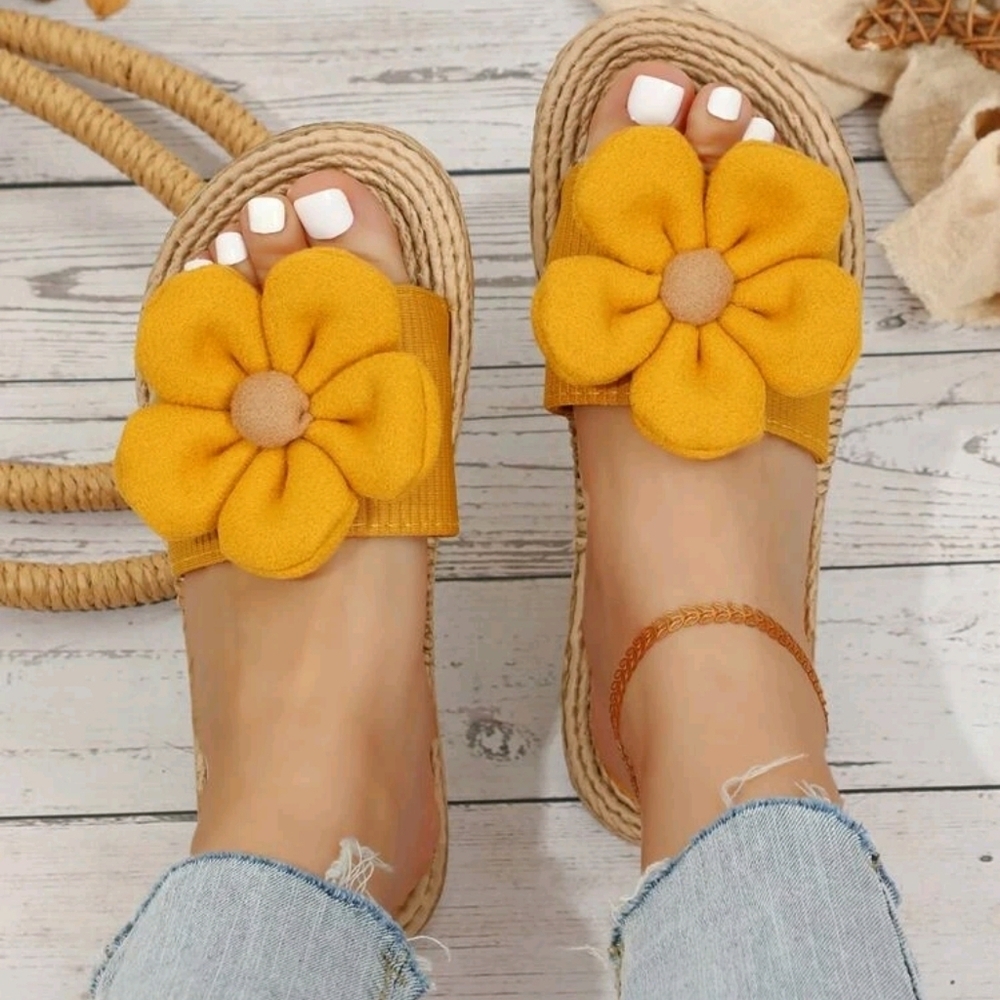 Vacation Yellow Slide Sandals For Women, Flower Decor Stitch Detail Sandals - Picture 2 of 6